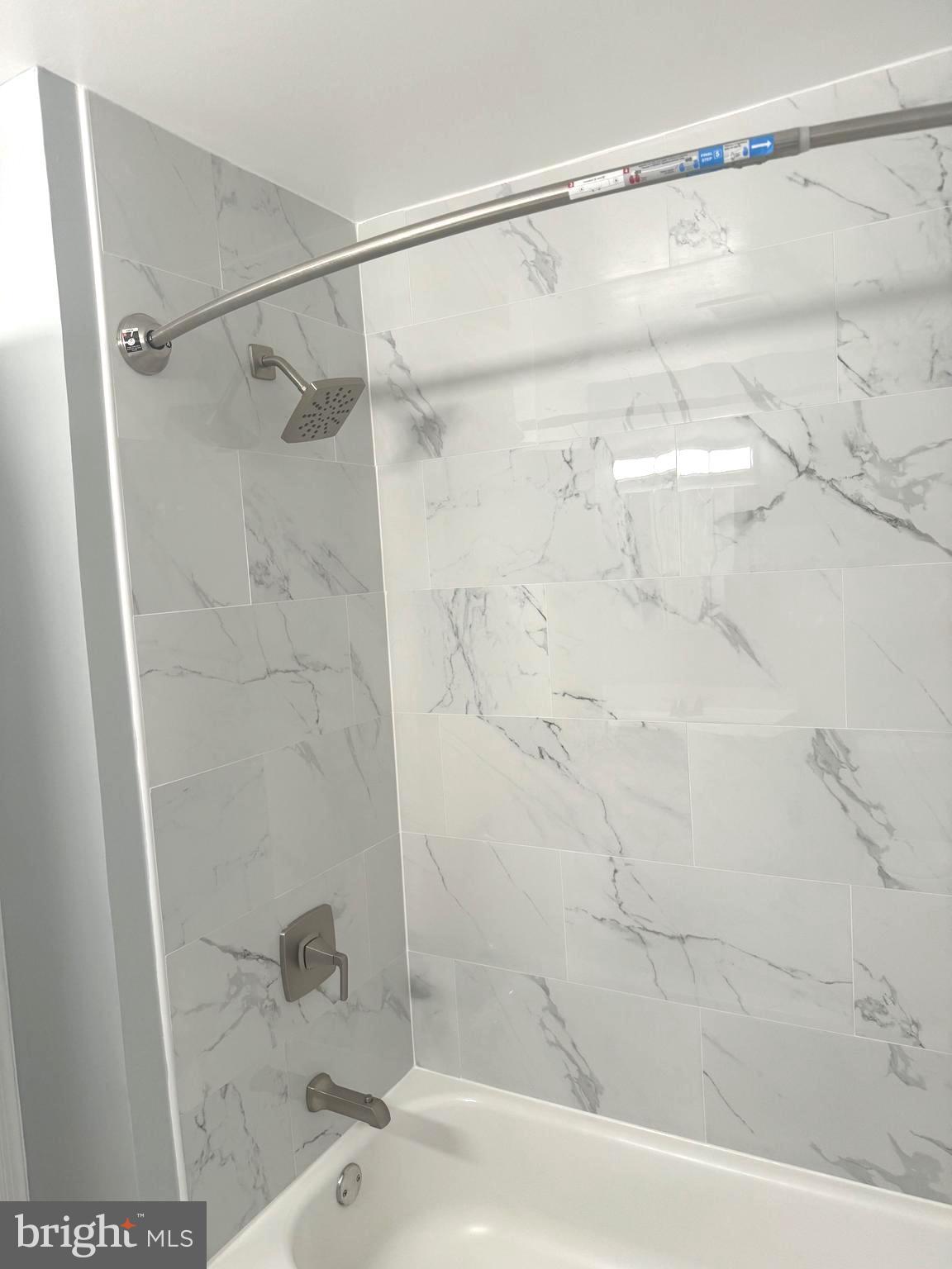 9610 McAlpine Road Silver Spring, MD 20901 - Photo 33 of 44 Hall bathroom