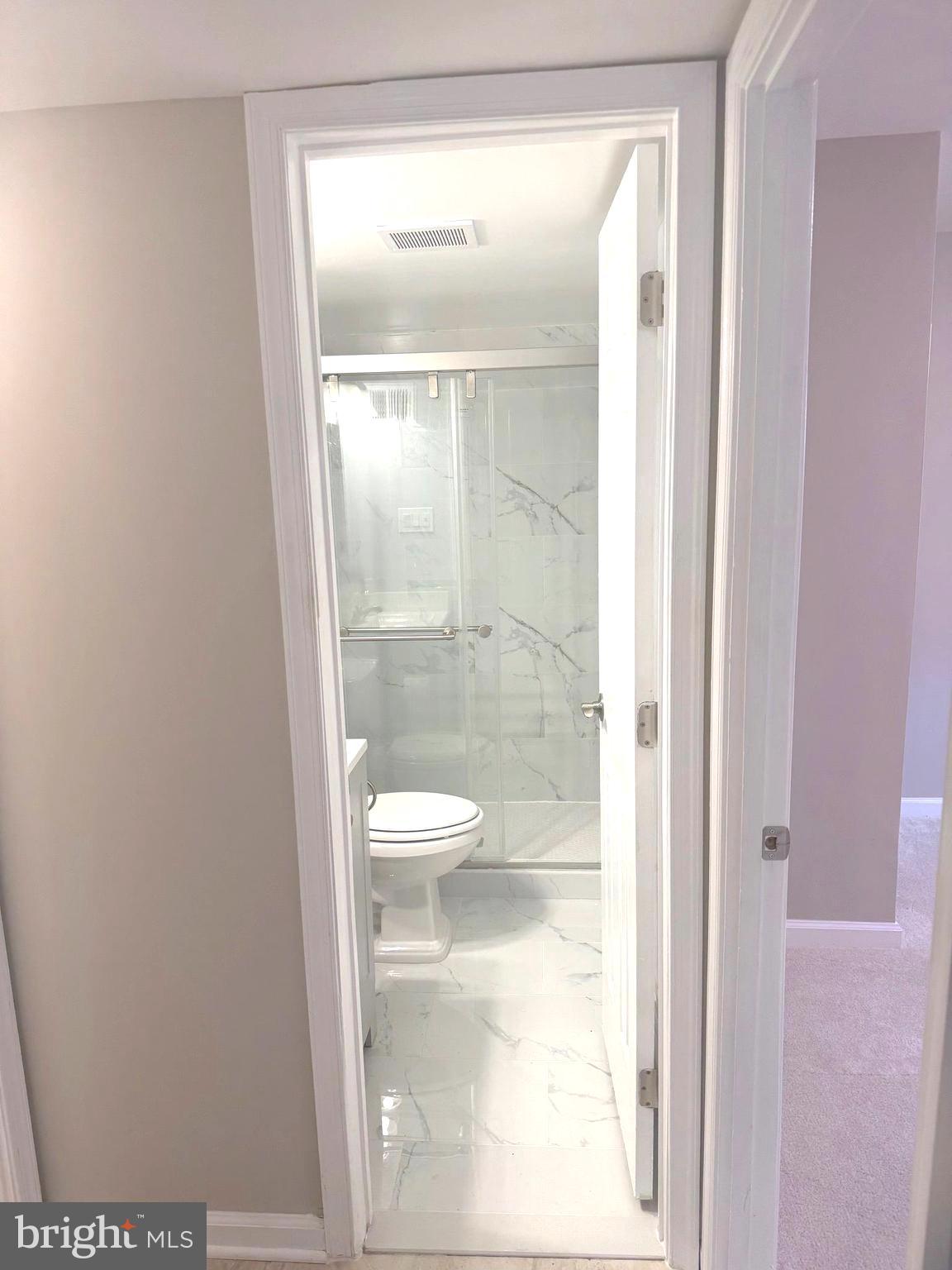 9610 McAlpine Road Silver Spring, MD 20901 - Photo 36 of 44 L/L Bath