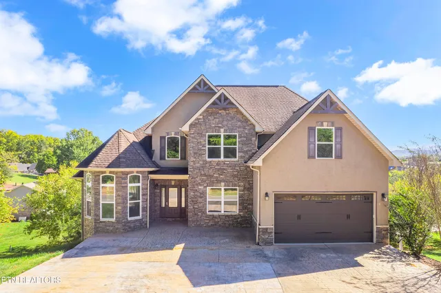$765,000 | 1202 Foxwood Drive, Sevierville, TN 37862