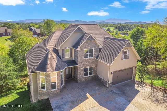 $765,000 | 1202 Foxwood Drive, Sevierville, TN 37862