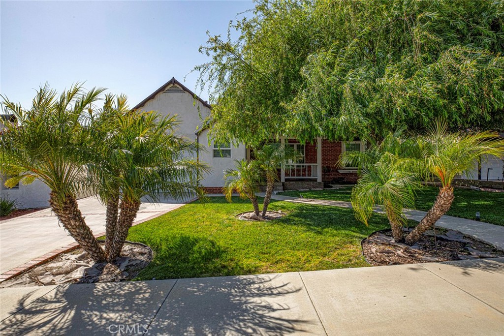 523 East Fairmount Road Burbank, CA 91501 - Photo 3 of 80