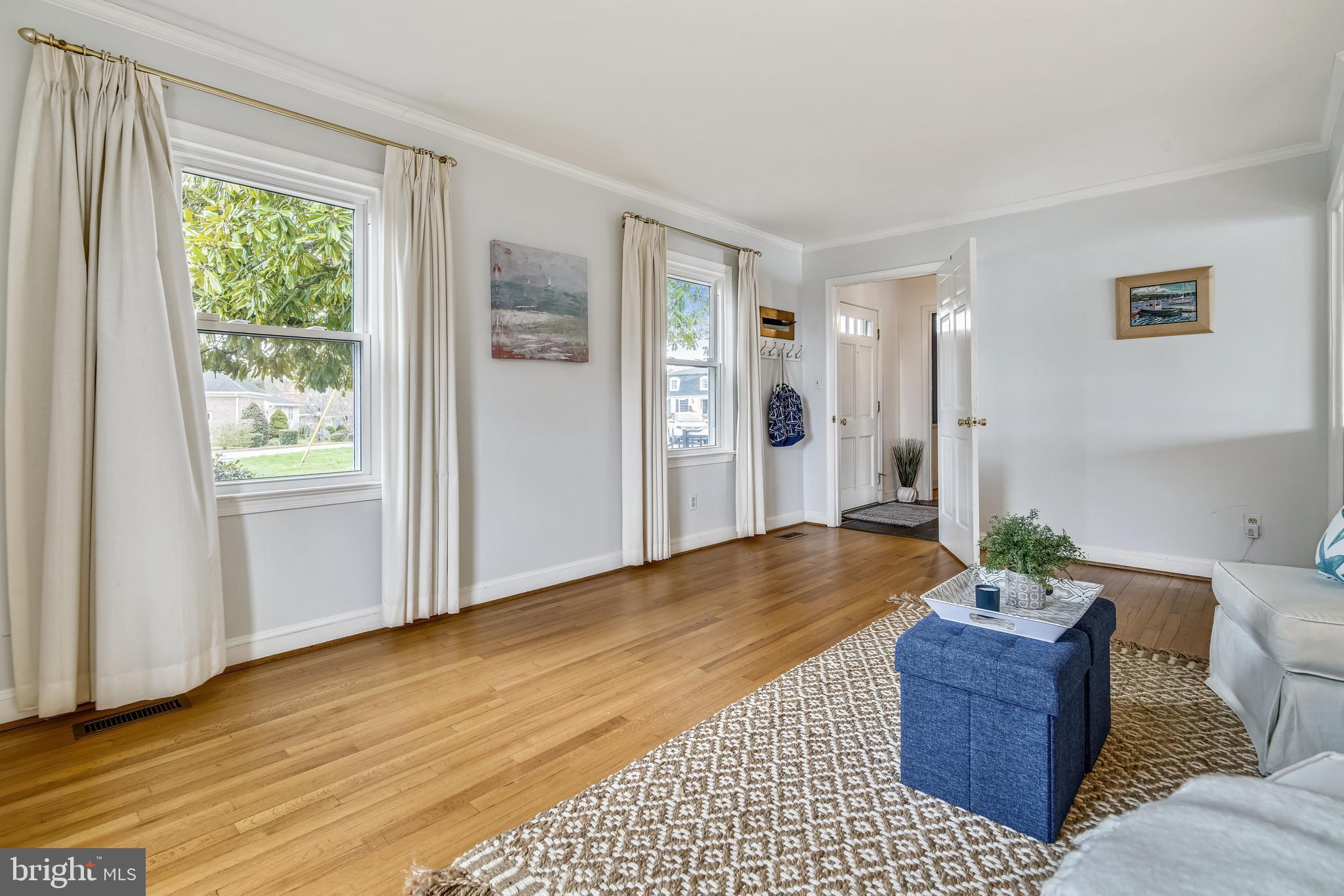262 Providence Road Annapolis, MD 21409 - Photo 22 of 71 Formal Living Room