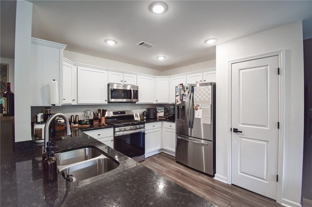441 Bush Creek Road Opelika, AL 36804 - Photo 10 of 29 Gallery Image 10