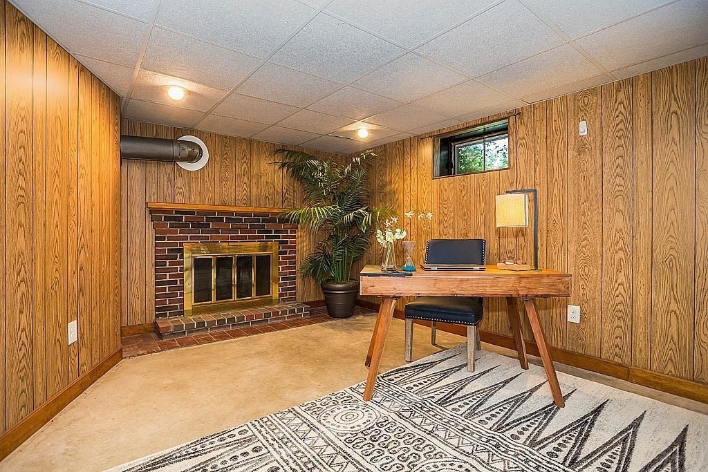 86 Jensen Road Watertown, MA 02472 - Photo 18 of 25