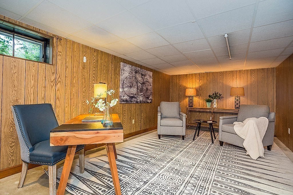 86 Jensen Road Watertown, MA 02472 - Photo 19 of 25
