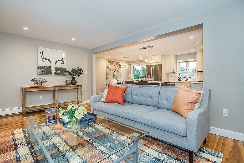 86 Jensen Road Watertown, MA 02472 - Photo 6 of 25