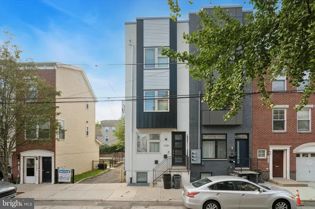 a car parked in front of a building