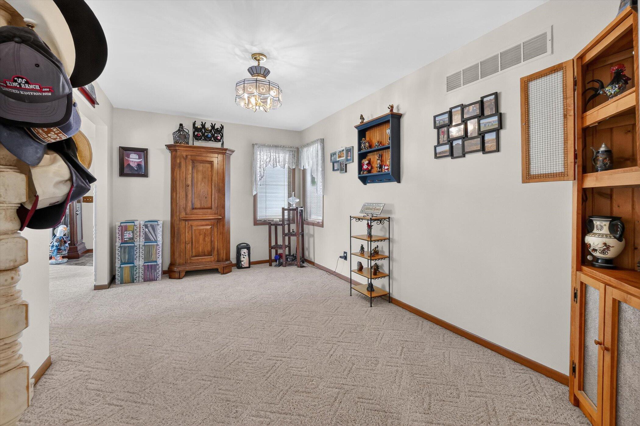 22175 Pratt Road Armada, MI 48005 - Photo 20 of 83 18-22175-Pratt-Rd-WindowStill-Photograph