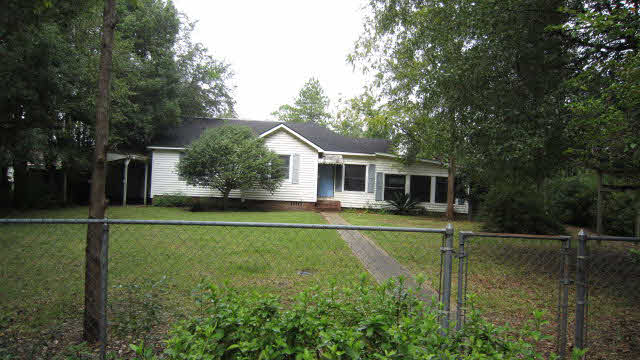 415 East Orange Avenue Foley, AL 36535 - Photo 1 of 1