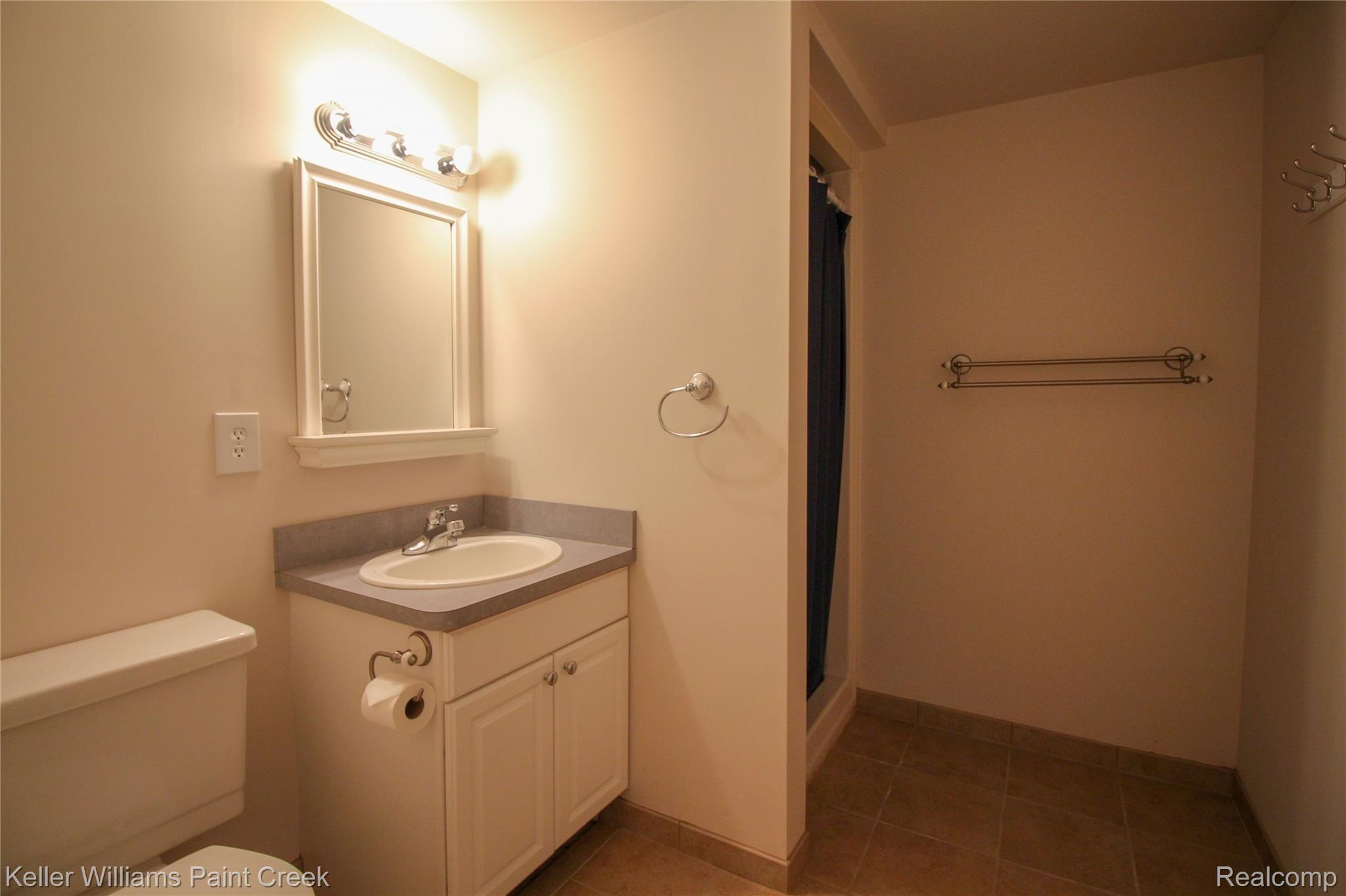 5500 Belsay Road Grand Blanc, MI 48439 - Photo 28 of 36 5500 Belsay Road-47.jpg