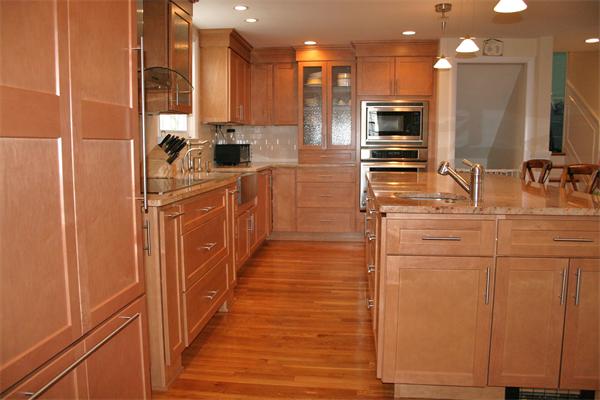 154 Elmwood Road Needham, MA 02492 - Photo 3 of 30 Gallery Image 3