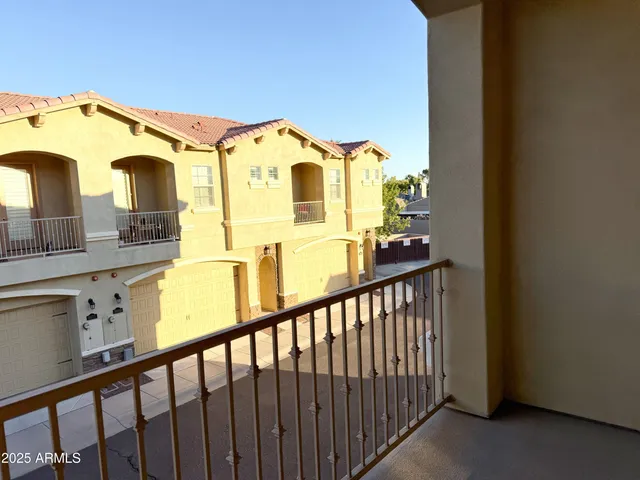 $2,895 | 8976 North 8th Drive, Phoenix, AZ 85021