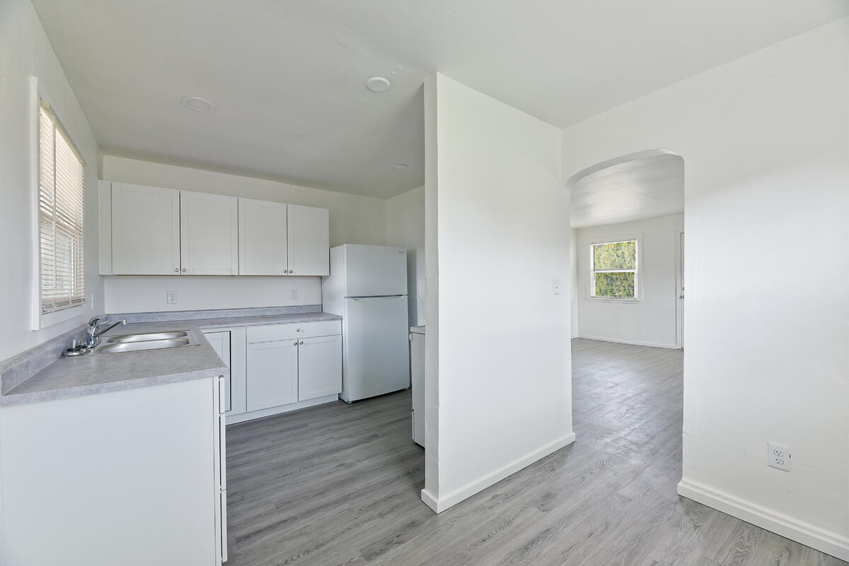 1808 Spring Street Medford, OR 97504 - Photo 16 of 49 17