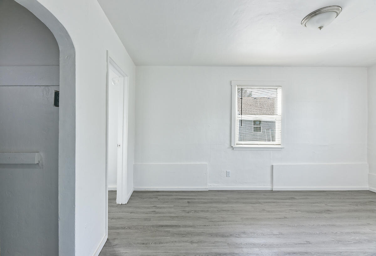 1808 Spring Street Medford, OR 97504 - Photo 23 of 49 24