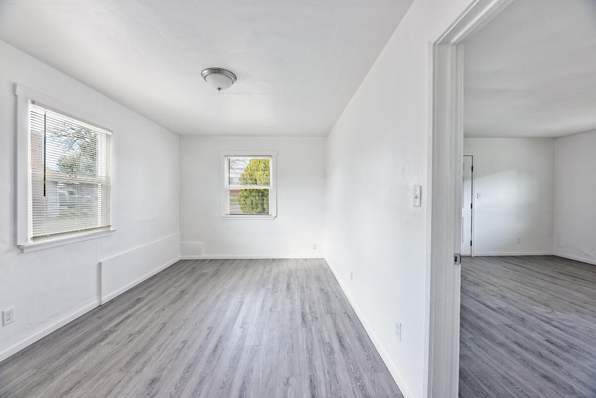 1808 Spring Street Medford, OR 97504 - Photo 25 of 49 25