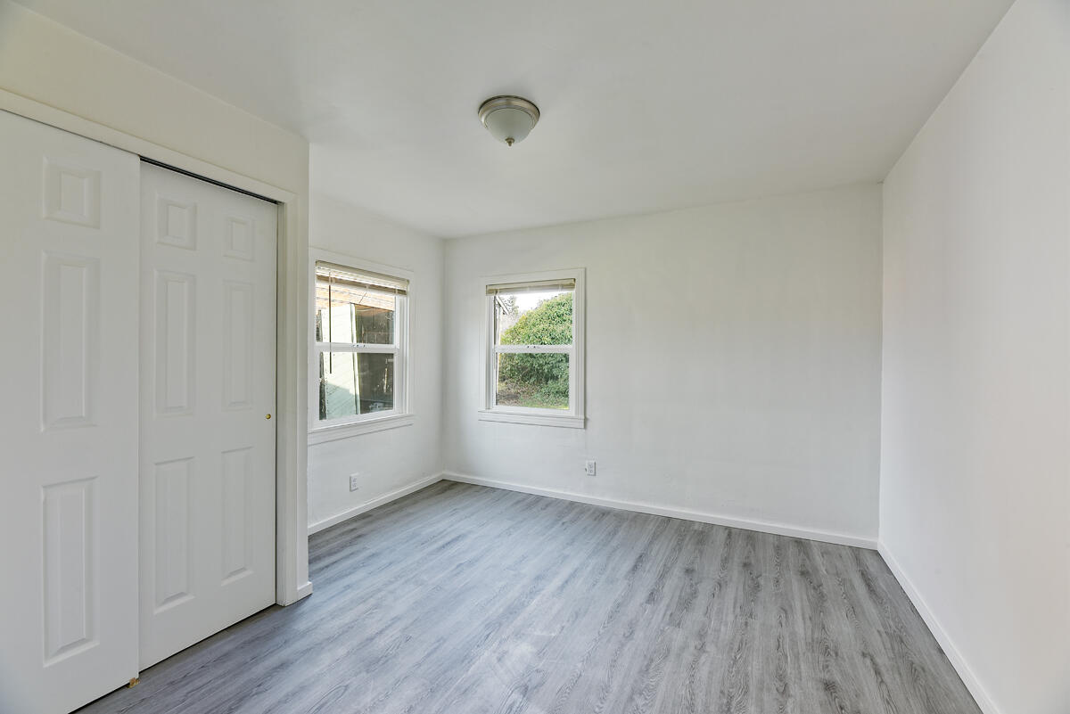 1808 Spring Street Medford, OR 97504 - Photo 27 of 49 27