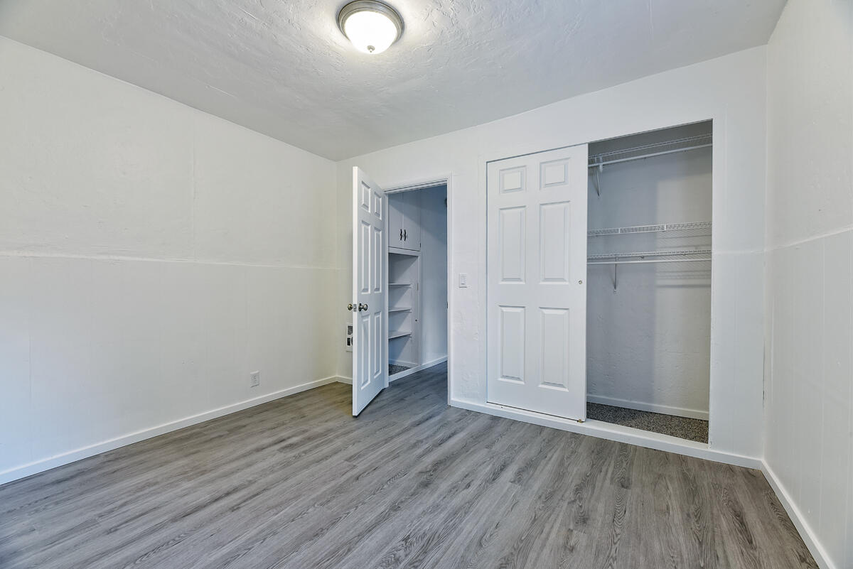 1808 Spring Street Medford, OR 97504 - Photo 36 of 49 34