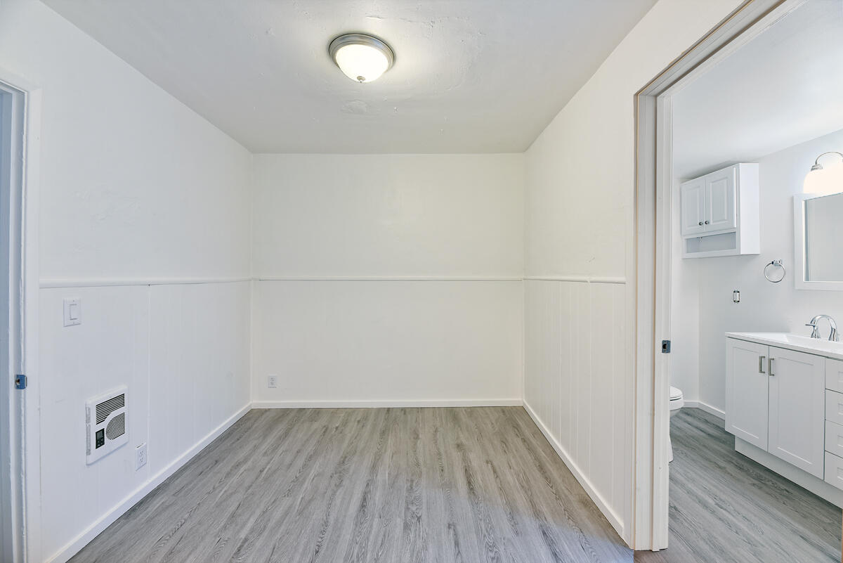 1808 Spring Street Medford, OR 97504 - Photo 43 of 49 39