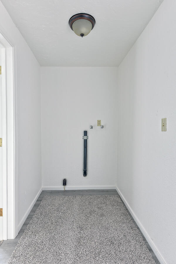 1808 Spring Street Medford, OR 97504 - Photo 44 of 49 40