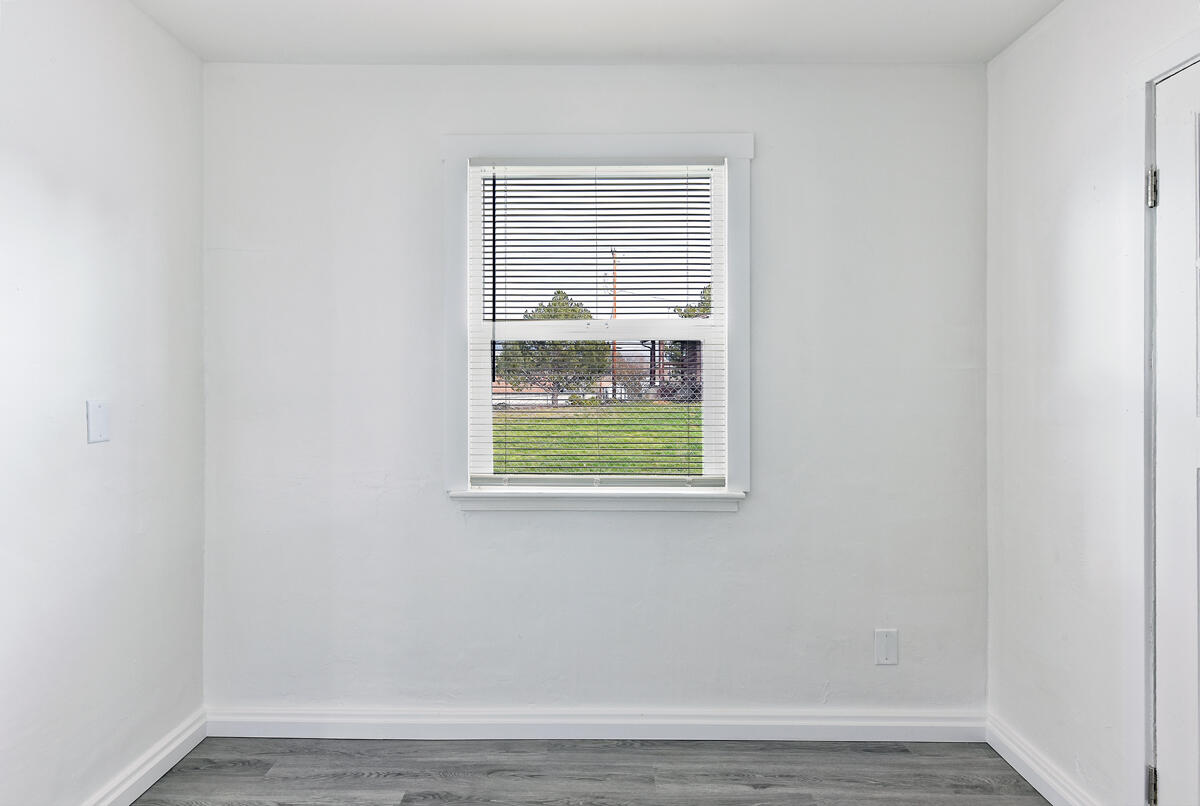 1808 Spring Street Medford, OR 97504 - Photo 45 of 49 41