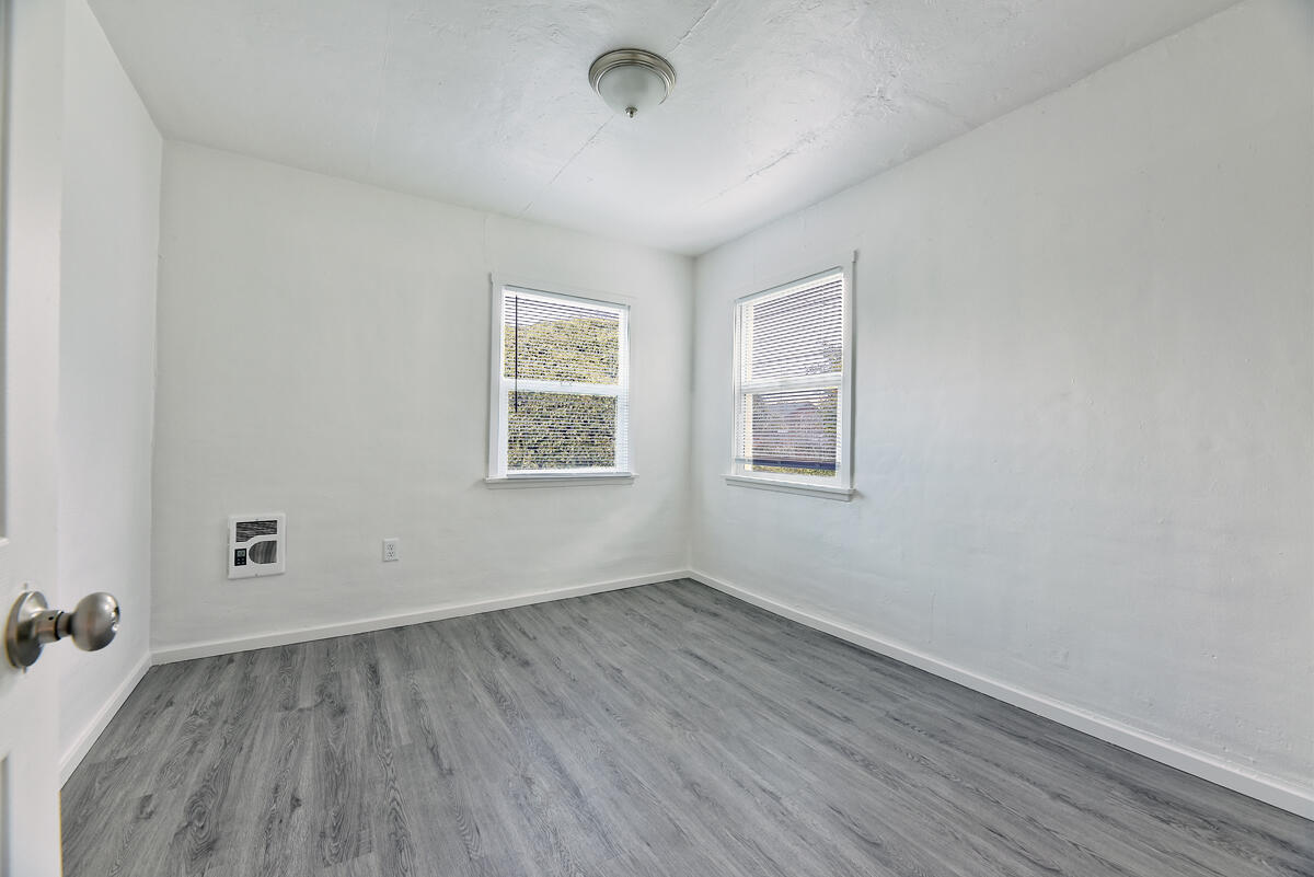 1808 Spring Street Medford, OR 97504 - Photo 49 of 49 47