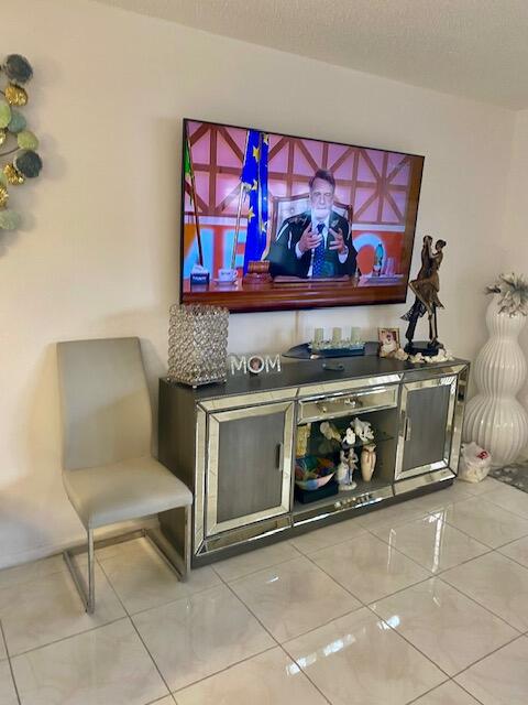 1012 Lincoln A, Unit 1012 Boca Raton, FL 33434 - Photo 11 of 31 IMG_5346