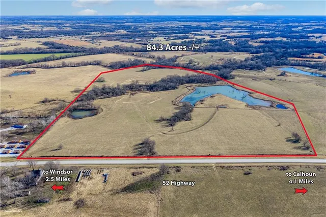 $550,000 | 52 Highway 52, Windsor, MO 65360