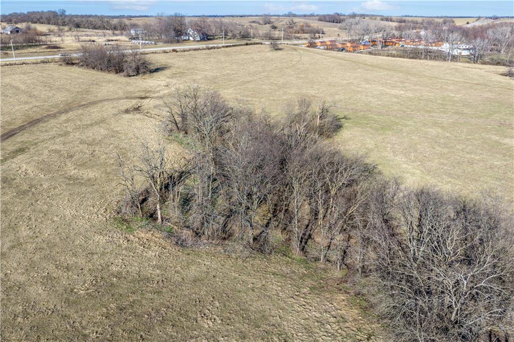 52 Highway 52 Windsor, MO 65360 - Photo 11 of 98