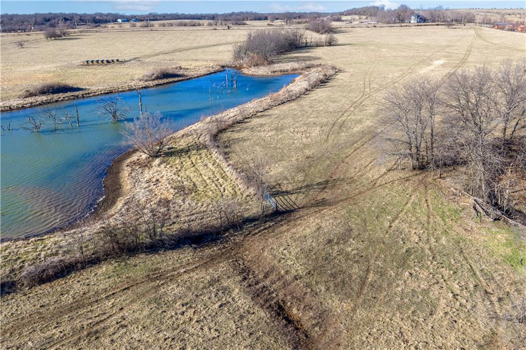 52 Highway 52 Windsor, MO 65360 - Photo 14 of 98