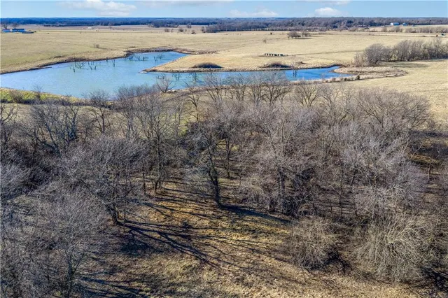 $550,000 | 52 Highway 52, Windsor, MO 65360