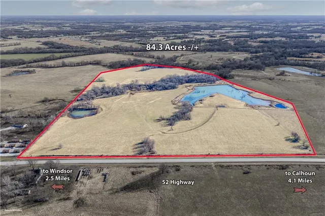 $550,000 | 52 Highway 52, Windsor, MO 65360