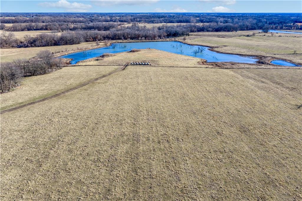 52 Highway 52 Windsor, MO 65360 - Photo 21 of 98