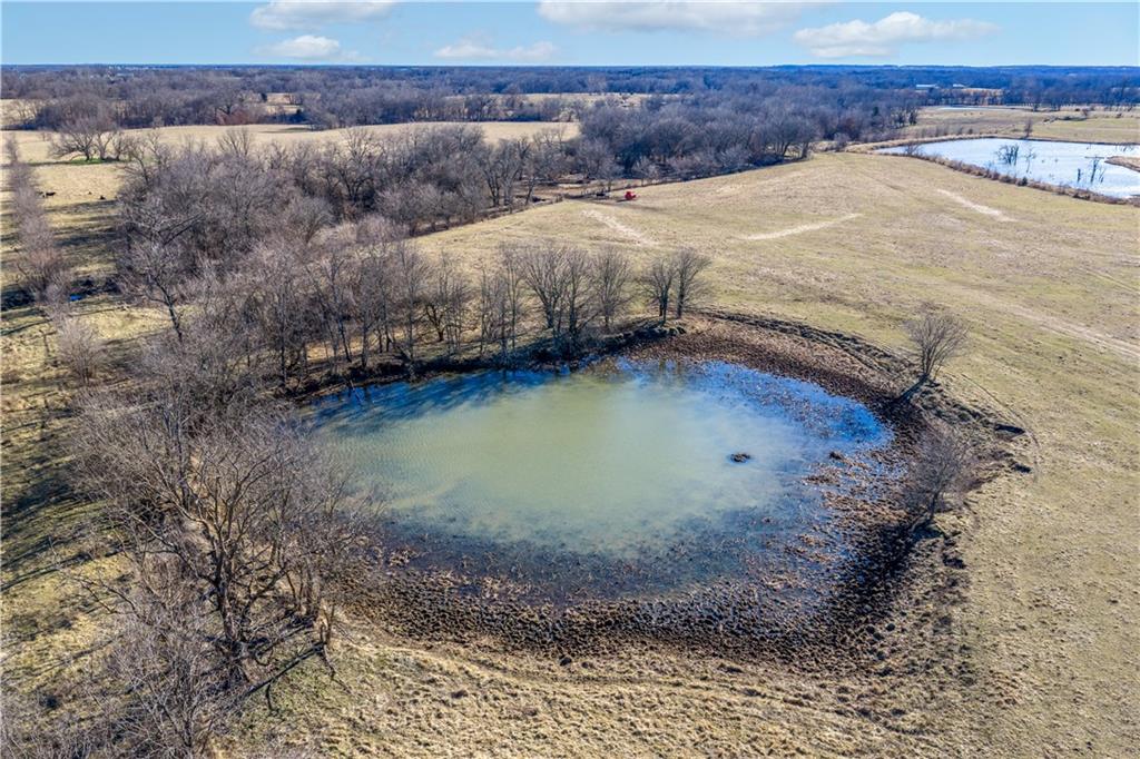 52 Highway 52 Windsor, MO 65360 - Photo 25 of 98