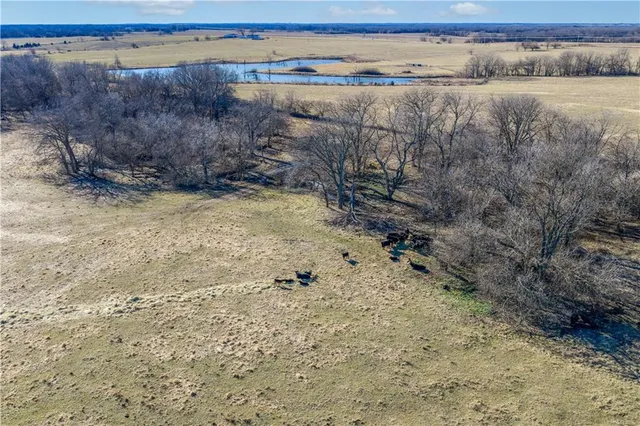 $550,000 | 52 Highway 52, Windsor, MO 65360