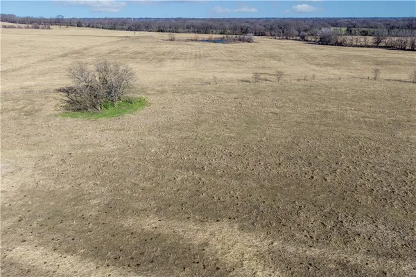 $550,000 | 52 Highway 52, Windsor, MO 65360