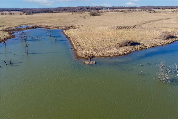 $550,000 | 52 Highway 52, Windsor, MO 65360