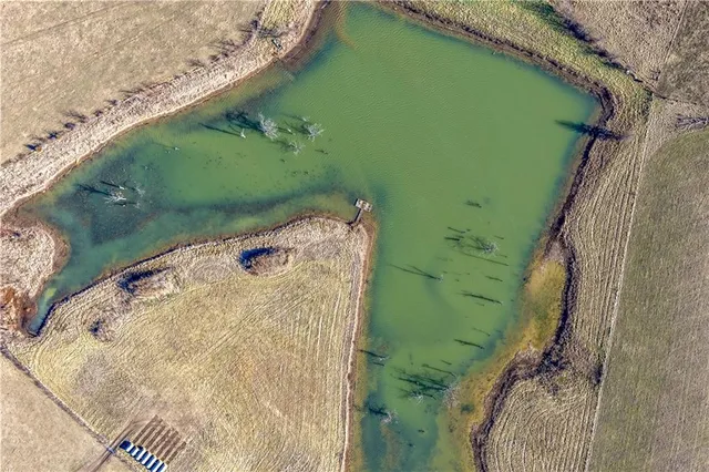 $550,000 | 52 Highway 52, Windsor, MO 65360