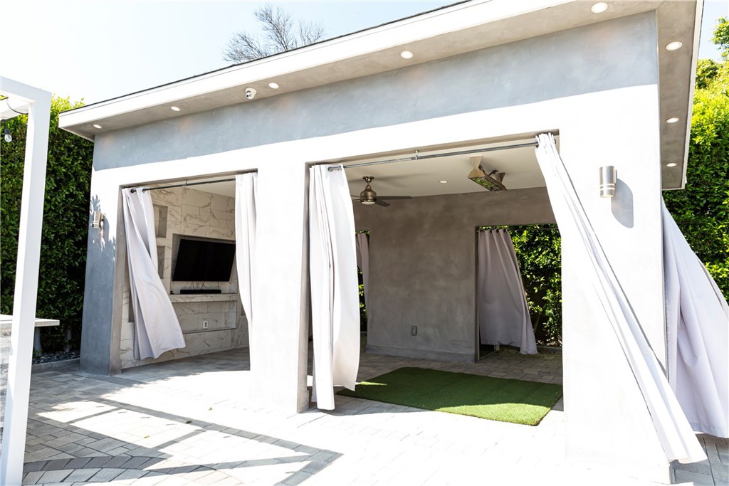 3155 Brookhill Street La Crescenta, CA 91214 - Photo 23 of 28 a view of a entryway door