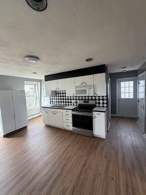 5 Washington Square, Unit 3 Gloucester, MA 01930 - Photo 3 of 22