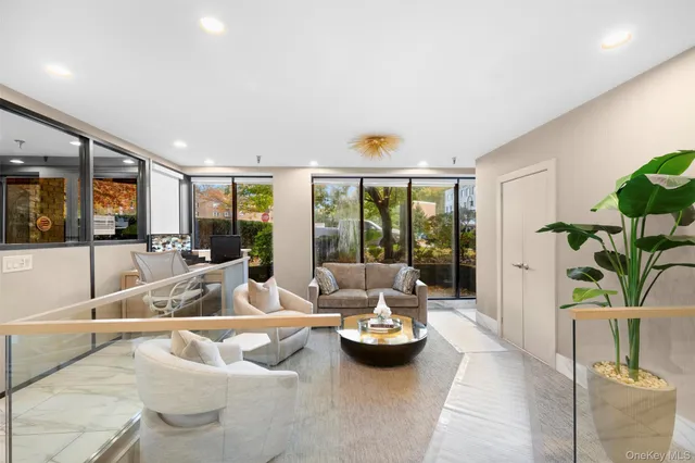 $4,500 | 141 Great Neck Road, Unit 1F, Great Neck, NY 11021