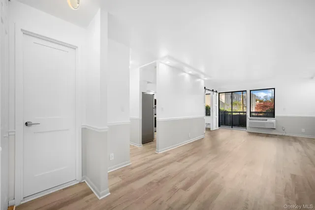 $4,500 | 141 Great Neck Road, Unit 1F, Great Neck, NY 11021