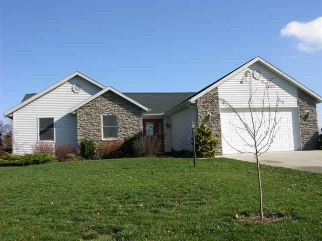 48 South Hunters Ridge Warsaw, IN 46582 - Photo 1 of 23 Gallery Image 1
