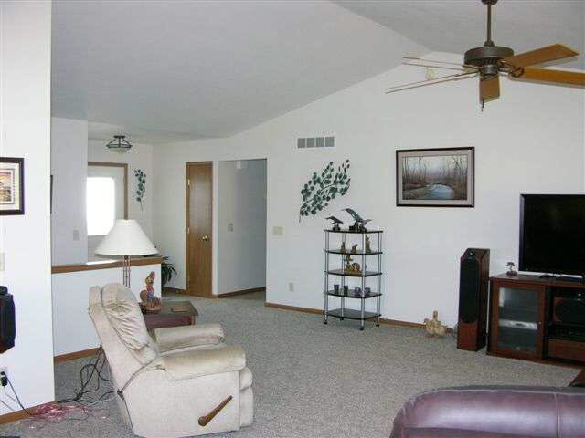 48 South Hunters Ridge Warsaw, IN 46582 - Photo 10 of 23 Gallery Image 10