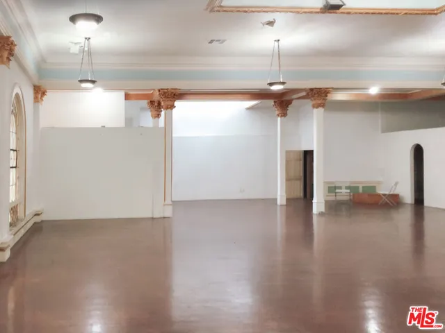 $9,750,000 | 132 Brooks Avenue, Venice, CA 90291