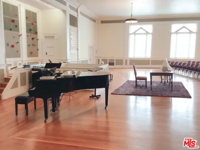 $9,750,000 | 132 Brooks Avenue, Venice, CA 90291