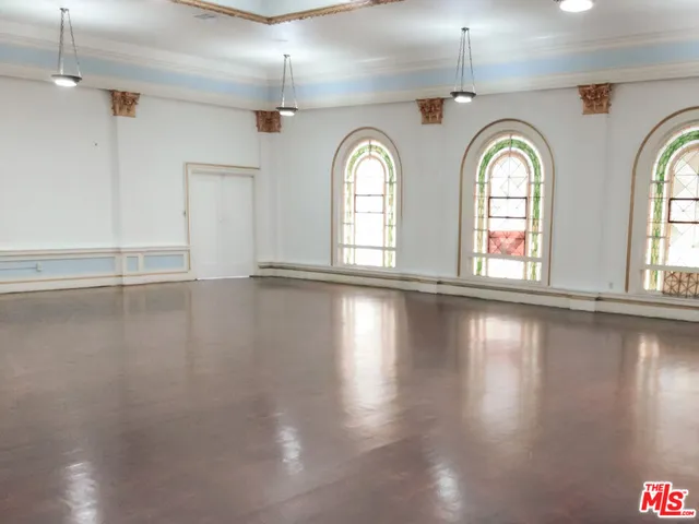 $9,750,000 | 132 Brooks Avenue, Venice, CA 90291