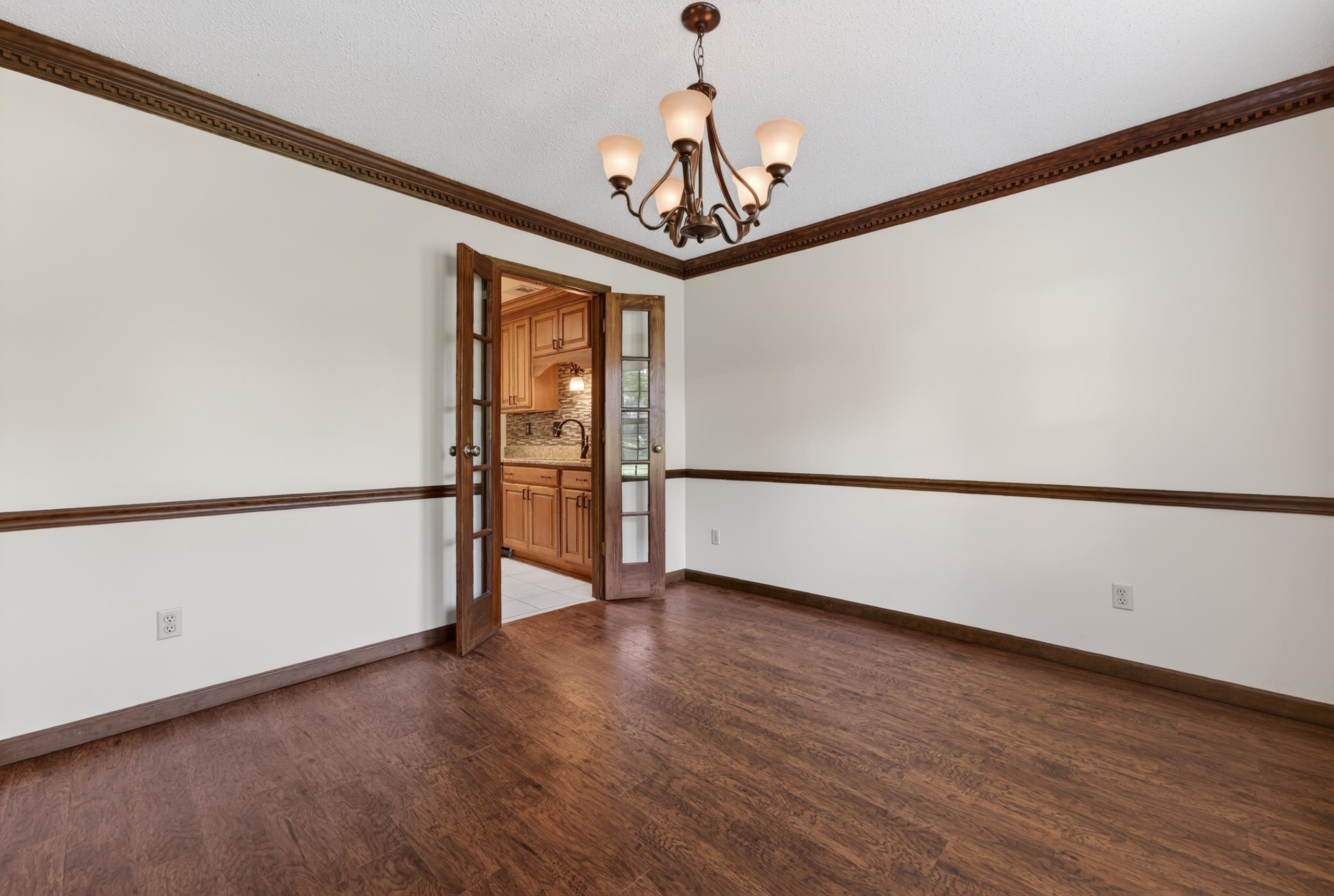354 College Street Collierville, TN 38017 - Photo 11 of 37
