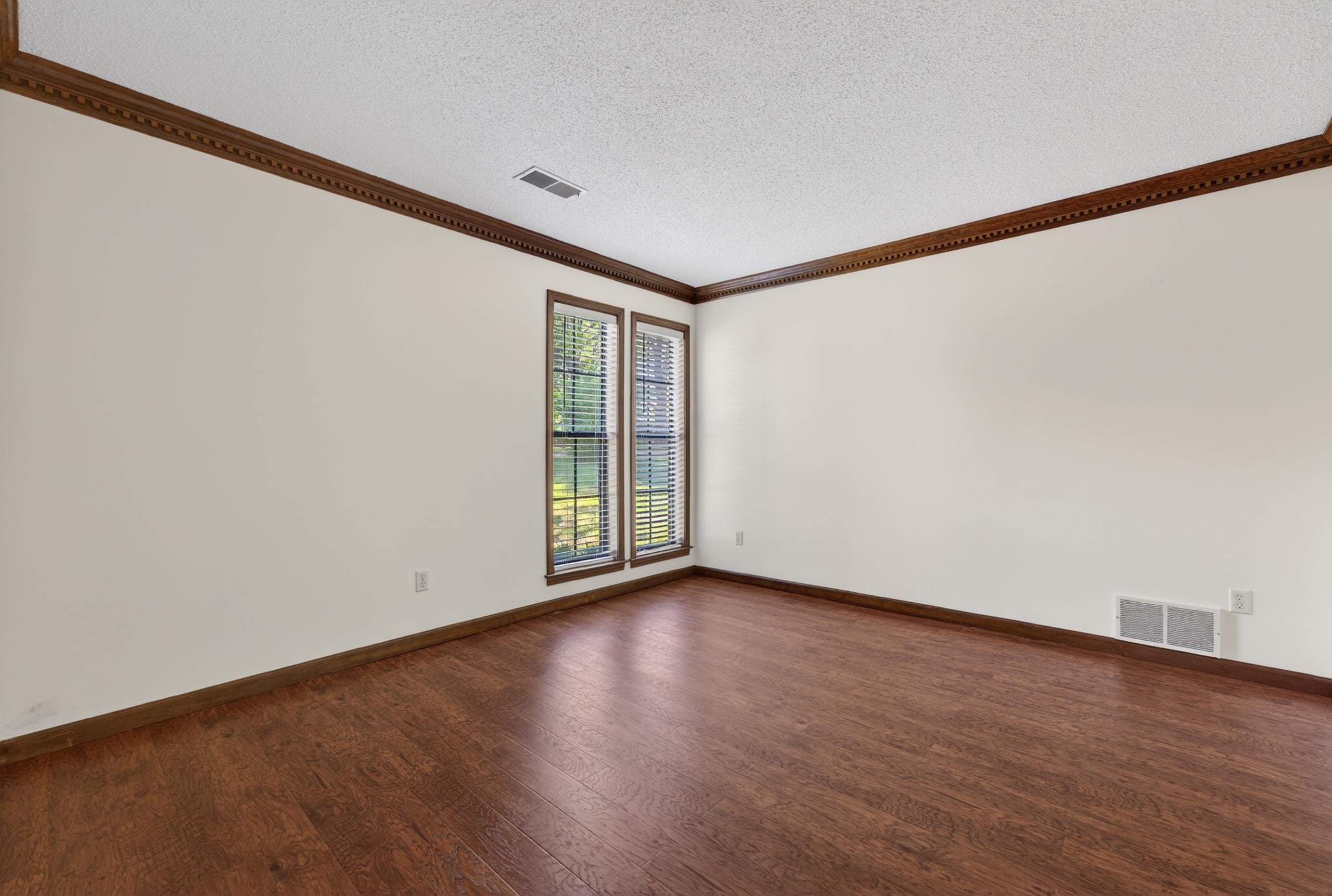 354 College Street Collierville, TN 38017 - Photo 12 of 37