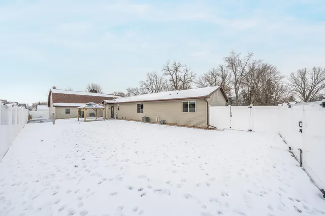 $399,900 | 170 Jefferson Street, Winneconne, WI 54986