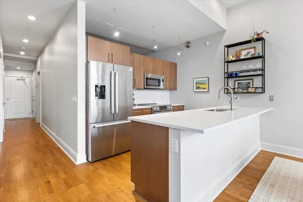 $3,850 | 850 North Lake Shore Drive, Unit 510, Chicago, IL 60611